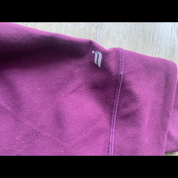 Fabletics define mid rise Capri leggings - Picture 11 of 11
